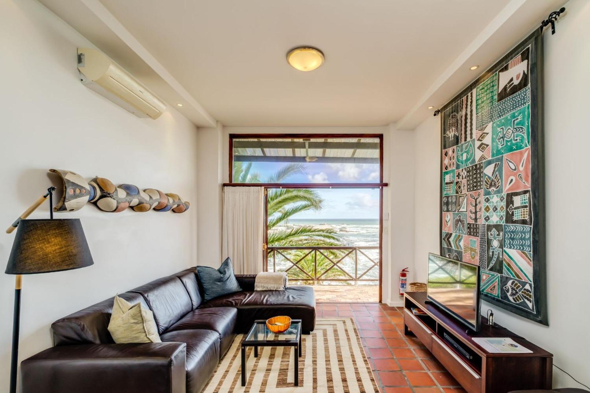 Camps Bay Terrace Palm Apartment