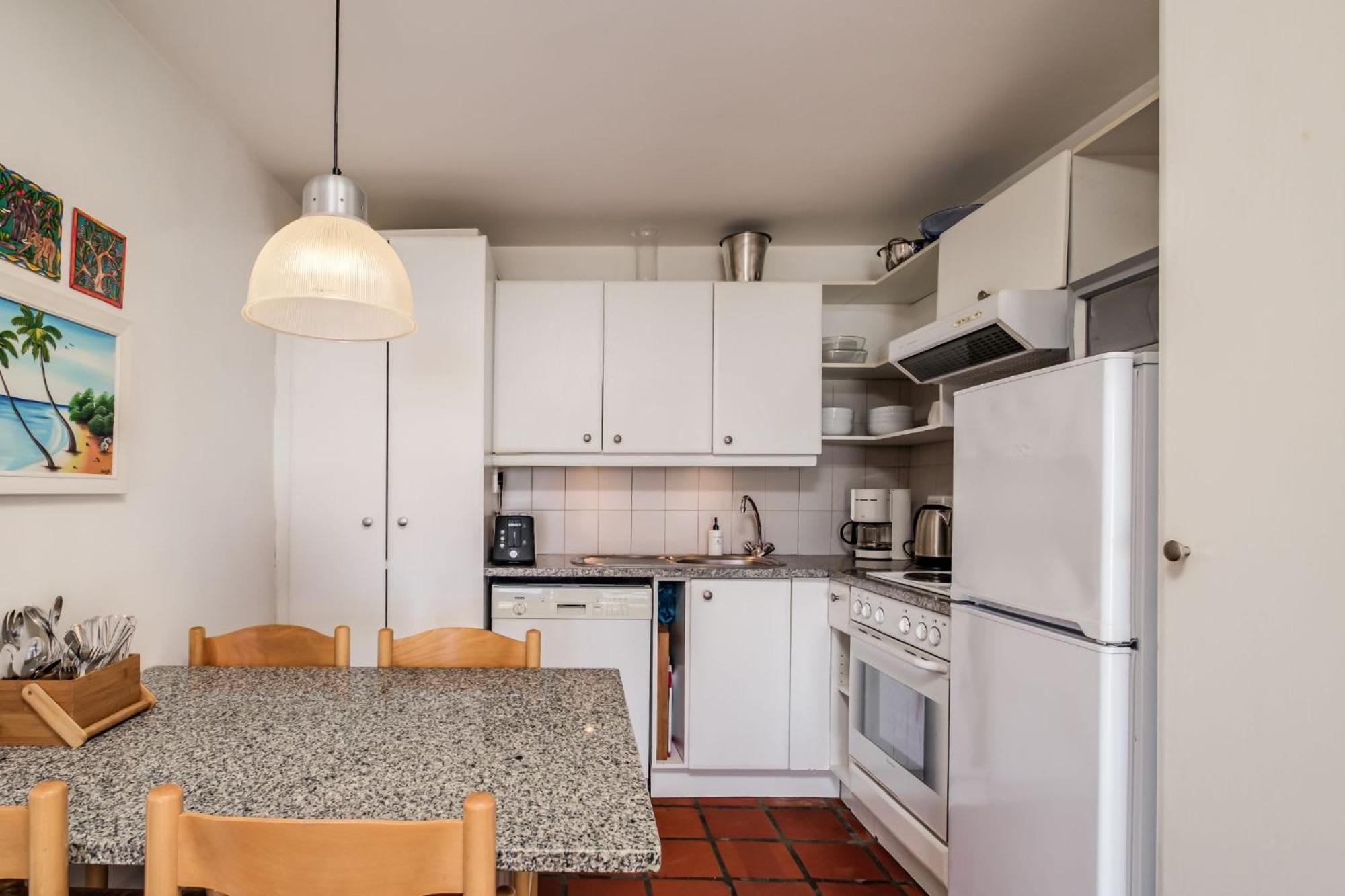Camps Bay Terrace Palm
