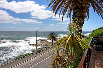 Camps Bay Terrace Palm Apartment *
